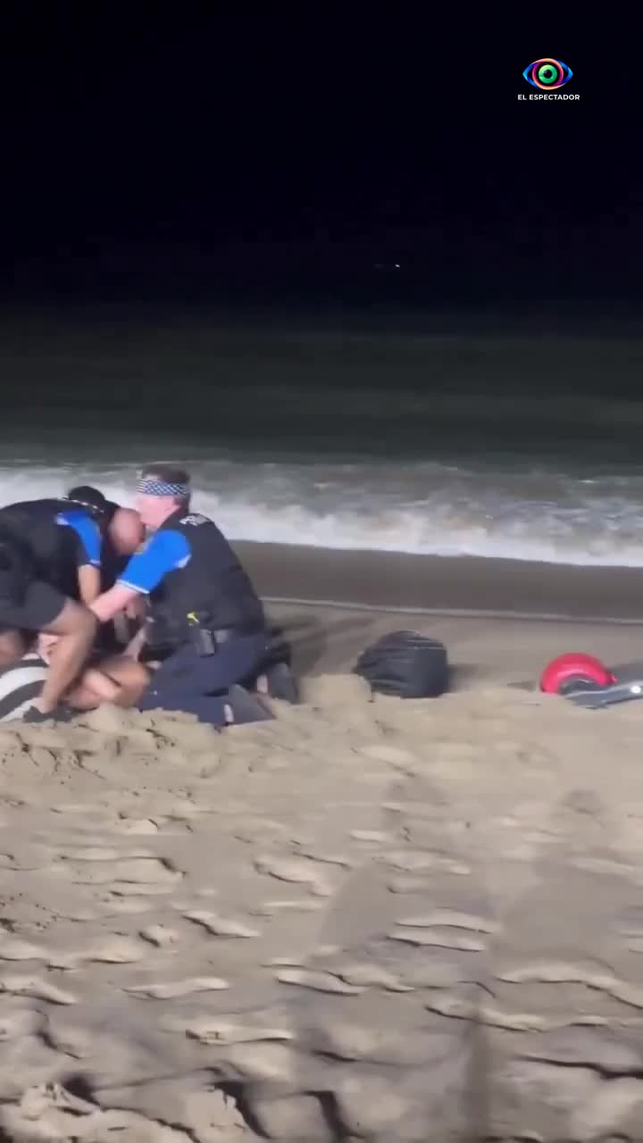 Hombre arrestado tras intento fallido de ataque a policía en EE.UU.