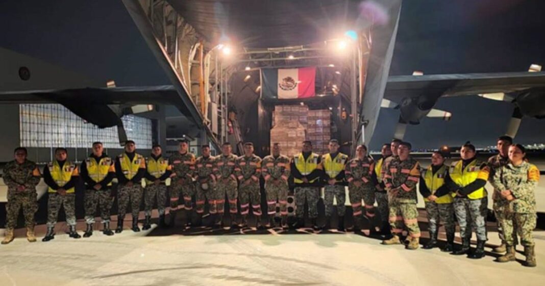México envía 19 toneladas de ayuda humanitaria a Colombia tras sismo