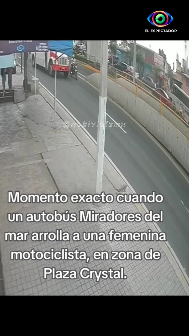Motociclista arrollada por autobús en zona de plaza Crystal