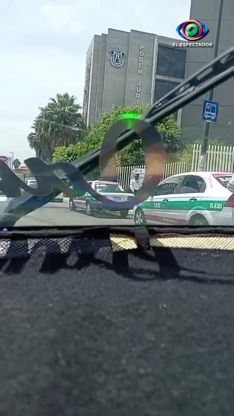 Operativo de inspección al transporte público en avenida Lázaro Cárden