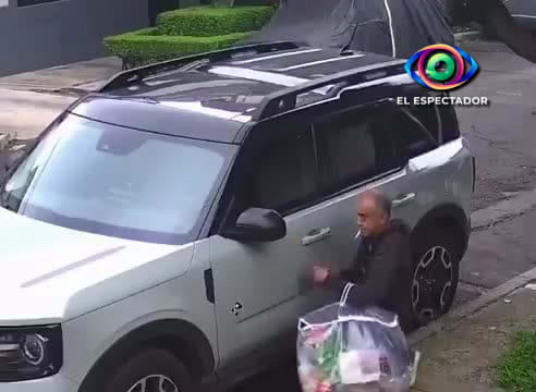 Presunto ladrón roba autopartes en calles de Benito Juárez